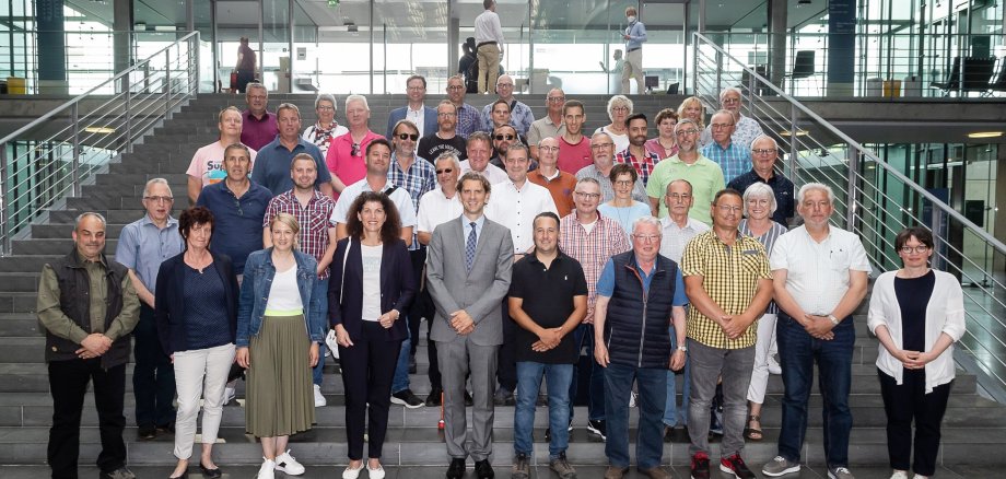 An dieser Stelle ist ein Foto von den nachfolgend genannten Personen im Bundestag in Berlin